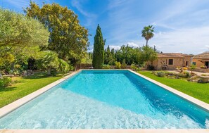 Pool - Cozy home in Arta with private swimming pool, can be inside or outside (Arta)