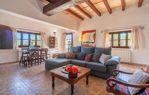 TV - Cozy home in Arta with private swimming pool, can be inside or outside (Arta)