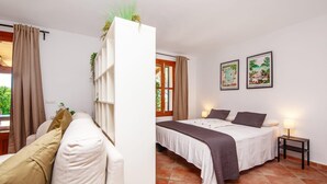 Room - Stunning home in Ses Salines (Ses Salines)