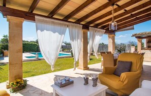 Outdoor dining - Nice home in Can Picafort with private swimming pool, can be inside or outside (Can Picafort)