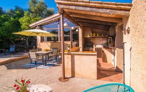 Outdoor dining - Gorgeous home in Arta with private swimming pool, can be inside or outside (Arta)