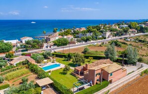 Exterior - Beach front home in Port Verd (Port Verd)
