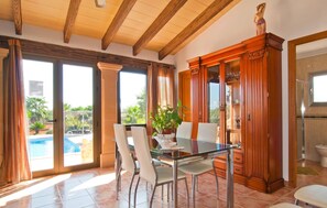 Dining - Beautiful home in Ariany with private swimming pool, can be inside or outside (Ariany)