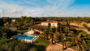 Exterior - Awesome home in Colonia de Sant Jordi (Colonia de Sant Jordi)