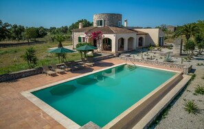 Pool - Luxurious home in Llubi with private swimming pool, can be inside or outside (Llubi)
