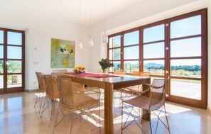 Dining - Ses Eras-Es Camp d'Alt (Arta)