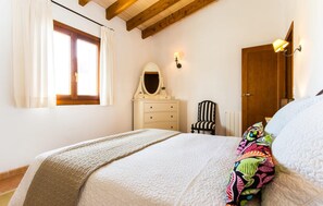 5 chambres, accès au Wi-Fi (inclus)