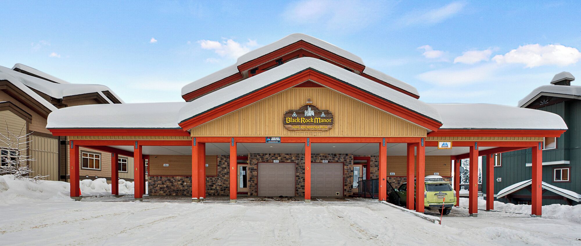 Condo luxo, vista para a montanha, ao lado da pista de esqui | Fachada da propriedade