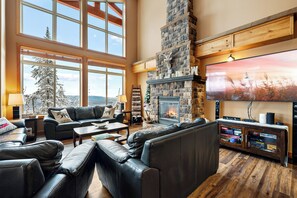 Living area - Blackrock 6 (Beaverdell)