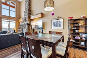 Dining - Blackrock 6 (Beaverdell)