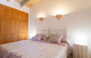 Zimmersafe, Bügeleisen/Bügelbrett, Reisekinderbett, kostenloses WLAN