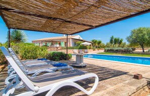 outside - Lovely home in Manacor with private swimming pool, can be inside or outside (Manacor)
