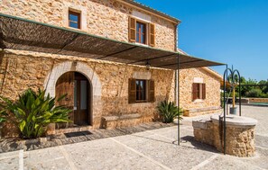 Exterior - Gorgeous home in Buger with private swimming pool, can be inside or outside (Buger)