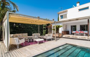 Outdoor dining - Nice home in Sa Rapita with private swimming pool, can be inside or outside (Sa Rapita)
