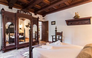 3 makuuhuonetta, silitysrauta/-lauta, vauvan matkasänky, ilmainen Wi-Fi