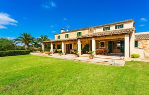 Exterior - Nice home in Campos with private swimming pool, can be inside or outside (Campos)