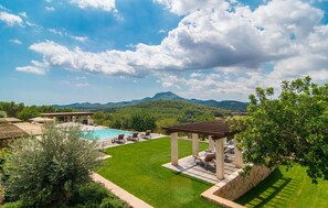 Terrace/patio - Nice home in Felanitx with private swimming pool, can be inside or outside (Felanitx)