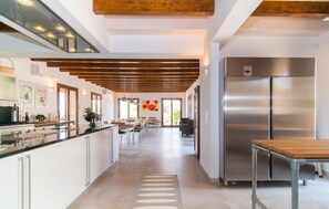 Interior - Nice home in Felanitx with private swimming pool, can be inside or outside (Felanitx)