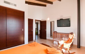 Zimmersafe, Bügeleisen/Bügelbrett, Reisekinderbett, kostenloses WLAN