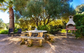 Outdoor dining - Stunning home in Arta with private swimming pool, can be inside or outside (Arta)