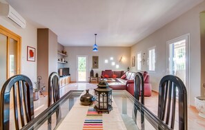 Dining - Cozy home in Sant Llorenc with sauna (Sant Llorenc)