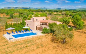 Exterior - Awesome home in Campos with private swimming pool, can be inside or outside (Campos)