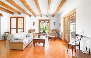 Smart TV - Beautiful home in Arta with private swimming pool, can be inside or outside (Arta)