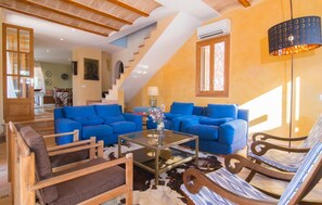 Interior - Gorgeous home in Campos with private swimming pool, can be inside or outside (Campos)
