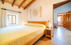 2 chambres, fer et planche à repasser, lit parapluie, Wi-Fi gratuit