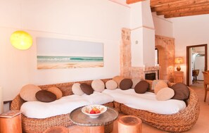 Interior - Stunning home in Sa Font de Sa Cala (Sa Font de Sa Cala)