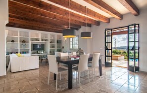 Dining - Amazing home in Sant Llorenc (Sant Llorenc)