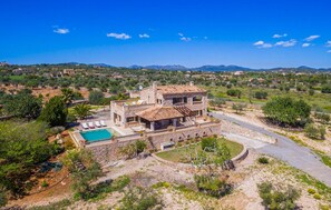 Exterior - Beautiful home in Porto Cristo (Porto Cristo)