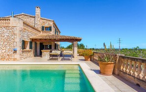 Pool - Beautiful home in Porto Cristo (Porto Cristo)