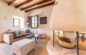 TV, DVD player - Cozy home in Andratx with private swimming pool, can be inside or outside (Andratx)