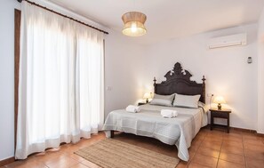 5 habitaciones y caja de seguridad en la habitación 