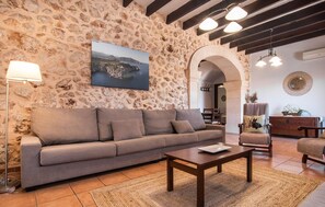 TV, DVD player, ping pong - Stunning home in Santanyi with private swimming pool, can be inside or outside (Santanyi)