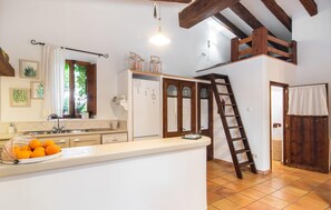 KĂŒhlschrank, Ofen, Herdplatte, GeschirrspĂŒler