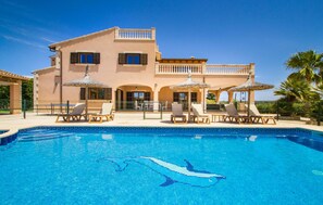Pool - Nice home in Ses Salines with private swimming pool, can be inside or outside (Ses Salines)