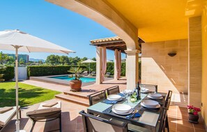 Outdoor dining - Nice home in Alcudia with private swimming pool, can be inside or outside (Alcudia)