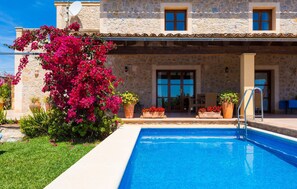 Pool - Nice home in Son Servera with private swimming pool, can be inside or outside (Son Servera)
