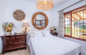 Iron/ironing board, travel cot, free WiFi - Stunning home in Esporles with private swimming pool, can be inside or outside (Esporles)