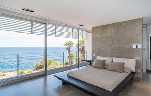 3 bedrooms, iron/ironing board, travel cot, free WiFi - Luxurious home in Vallgornera (Vallgornera)
