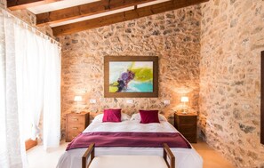 3 bedrooms, in-room safe, iron/ironing board, travel cot - Lovely home in Arta with private swimming pool, can be inside or outside (Arta)