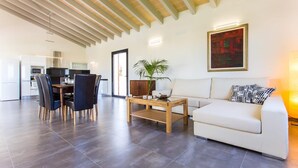 Unclassified image, 5 of 24, button - Amazing home in Muro with private swimming pool, can be inside or outside (Muro)
