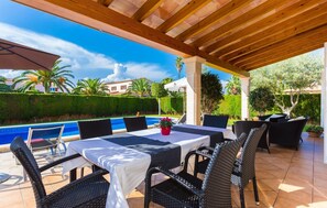 Outdoor dining - Nice home in Sa Coma with private swimming pool, can be inside or outside (Sa Coma)