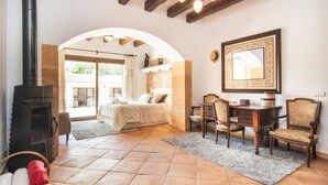 Room - Nice home in Manacor with private swimming pool, can be inside or outside (Manacor)