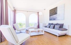 TV, DVD player - Amazing home in Palma with private swimming pool, can be inside or outside (Palma)
