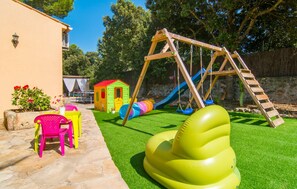 Children’s area - Awesome home in Arta with private swimming pool, can be inside or outside (Arta)