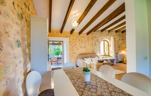 Interior - Beautiful home in Porreres with private swimming pool, can be inside or outside (Porreres)