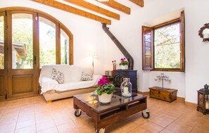 Interior - Beautiful home in Valldemossa (Valldemossa)